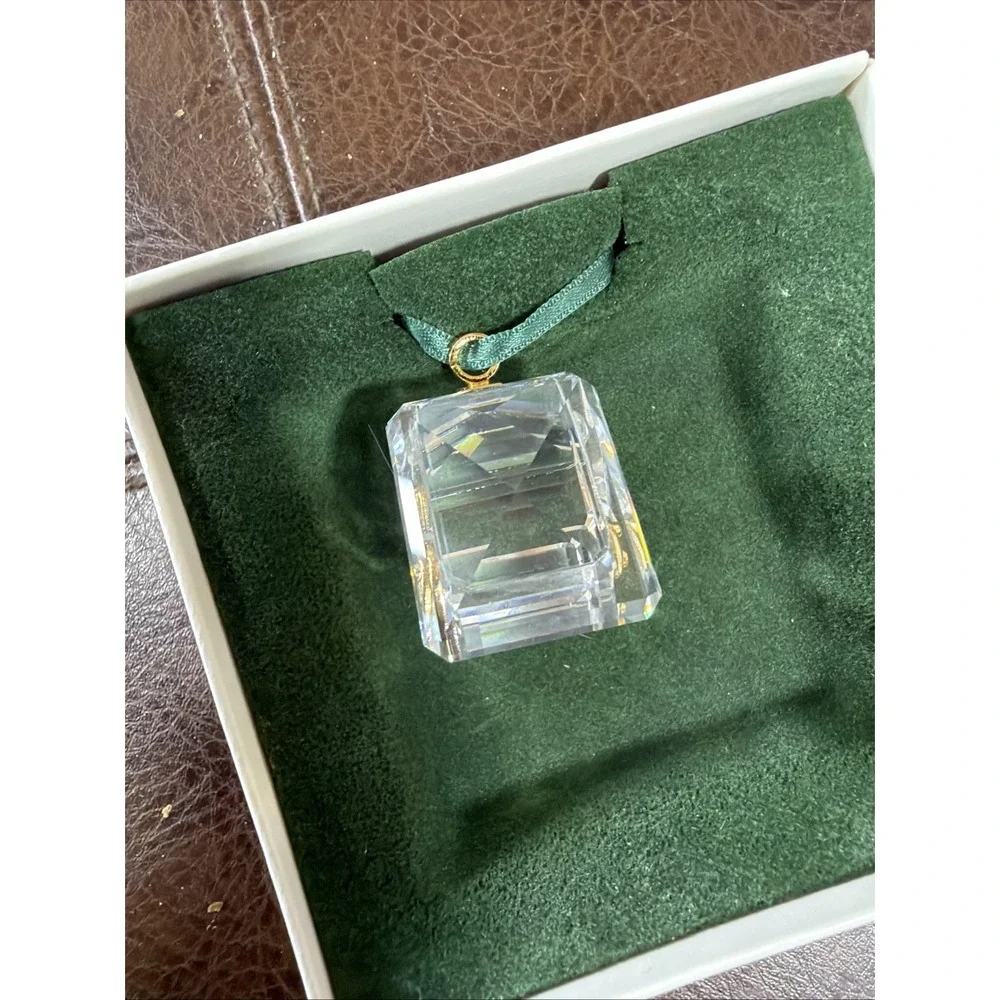 Vintage Swarovski Crystal Memories Gingerbread House Ornament 219872 Retired Box